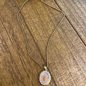 Elegant Virgin Mary Gold Pendant Necklace. Stainless steel